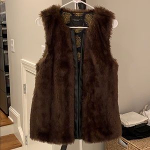 Sanctuary Sz L faux fur vest